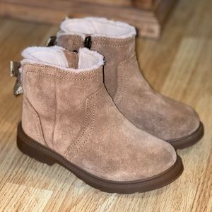 Toddler girls Ugg boots